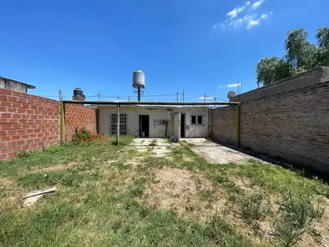 VENTA CASA 4 AMBIENTES GONZALEZ CATÁN