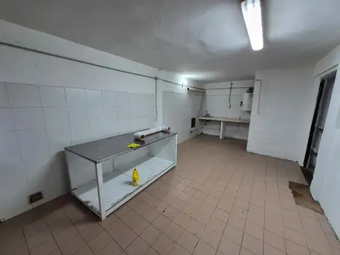 Local en Alquiler en Dina Huapi, $ 1.400.000
