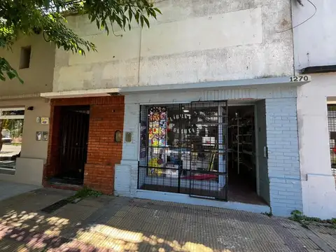 VENTA  CASA  CON LOCAL RAMALLO EXCELENTE UBICACION