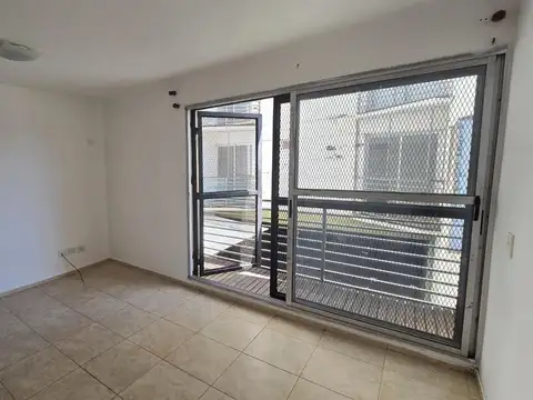 Departamento en Alquiler en Arroyito, $ 300.000