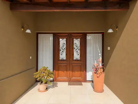 Casa en Venta en Santa Barbara, USD 870.000