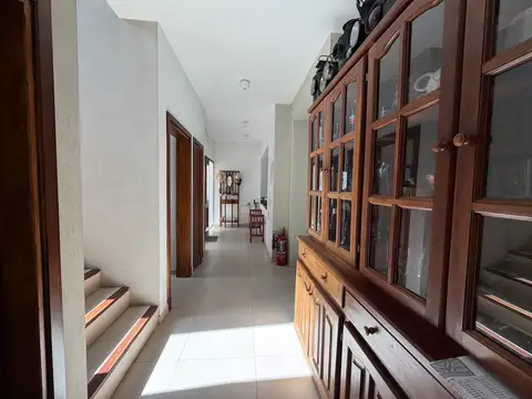 Casa en Venta con 4 cocheras