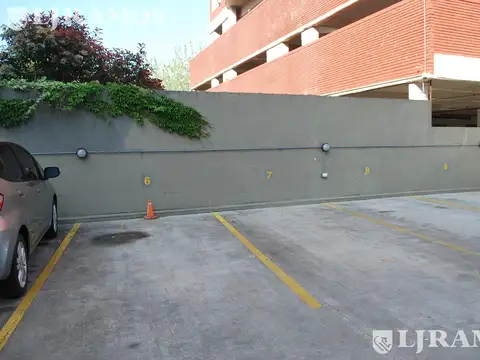 COCHERA FIJA EN TIGRE CENTRO | EXCELENTE ACCESO Y UBICACION