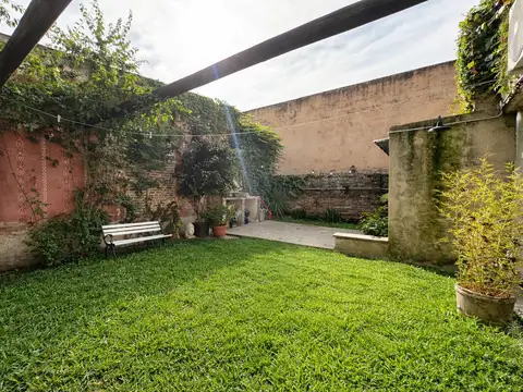 Venta Casa de 3 Dormitorios al frente, con patio. Arroyito, Rosario