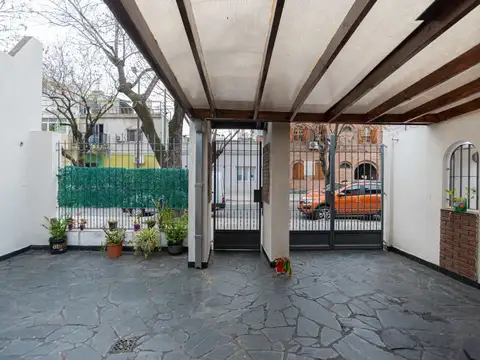 Depto Tipo Casa en Venta en Mataderos, USD 170.000