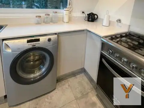 Casa en venta - 4 Dormitorios 3 Baños - Pinamar