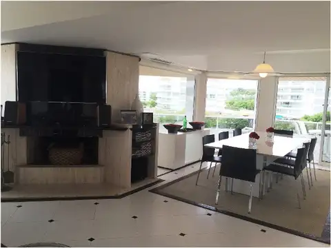 Departamento en Venta de 5 ambientes