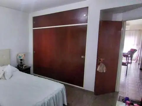 Depto Tipo Casa en Venta 24 años