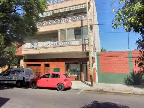 P,h al frente 3 amb con jardin y cochera