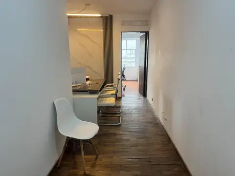 Oficina en Venta al Este