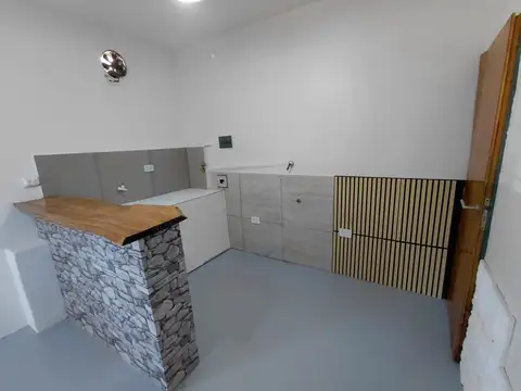Local en Alquiler en Llavallol, $ 350.000