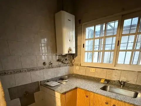 VENTA CASA GARAGE LOTE DE 375M SAN MARTIN PERMUTA