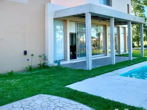 Casa en  Venta en La Plata