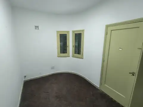 Casa en Alquiler con 1 cochera
