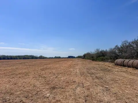Campo mixto de 19 has con arroyo en Nogoyá