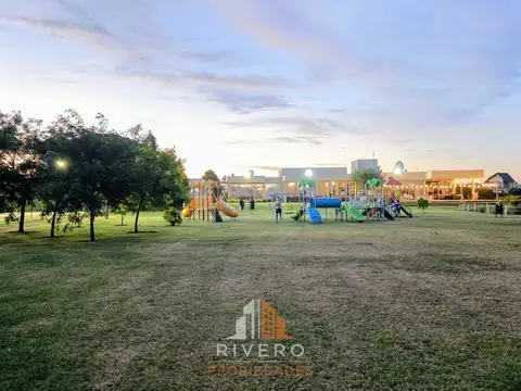 Terreno en Venta 20  mts Fondo