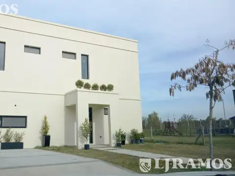 Casa en venta en el  Barrio Acacias - PUERTOS / ESCOBAR