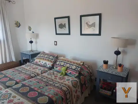Casa en Venta - 4 Dormitorios 4 Baños - 950mts - Mar Del Plata