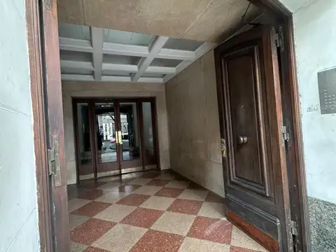 Avda. Independencia 1900 , Piso 2