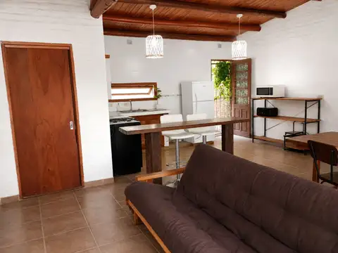 CASA CON PILETA EN SAUCE VIEJO