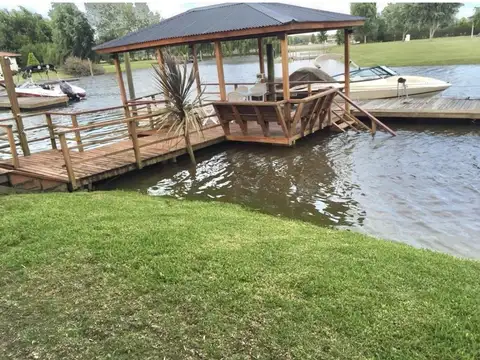 Casa en Venta en Isla Del Este, USD 240.000
