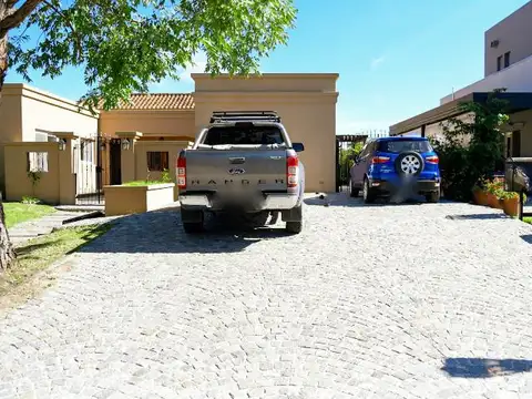 BARRIO NAUTICO SAN MARCO al 200