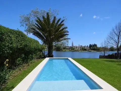 Casa en Venta de 5 dormitorios