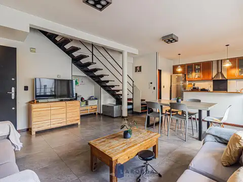 Depto Tipo Casa en Venta 21 años