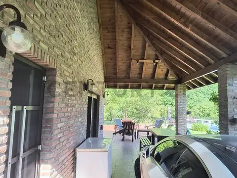 Casa en Venta con 3 cocheras