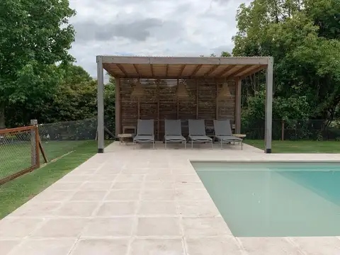 Casa 6 ambientes con 3 baños