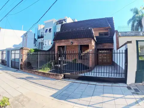 Casa - Venta - Argentina, RAMOS MEJIA - PUEYRREDON 669
