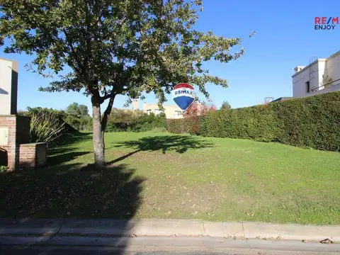 Terreno en Venta en Countries y Barrios Cerrados en Pilar, USD 250.000