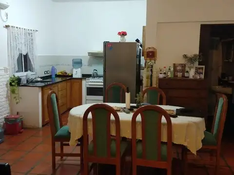 Depto Tipo Casa en Venta en Villa Adelina, USD 85.000