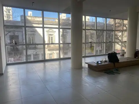 OFICINA EN VENTA LA PLATA