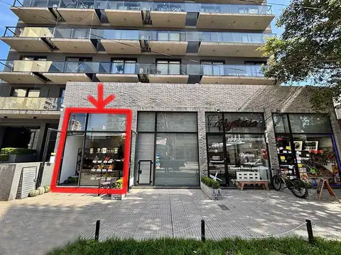 Local en Alquiler Via Púb.