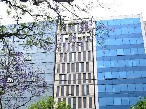 Excelente oficina de 70 m2 en microcemtro