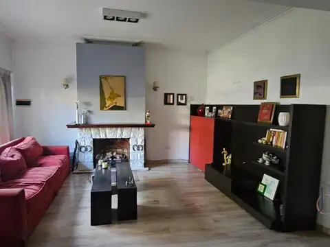 Casa en B.Ayerza