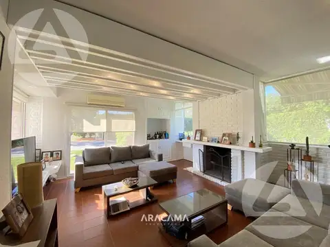 Casa en Alquiler de 3 dormitorios