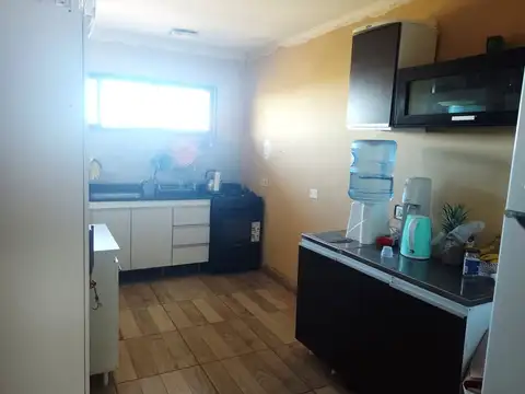 Casa en Alquiler con 1 cochera