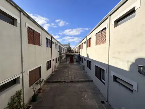 calle 30 400, Piso 1