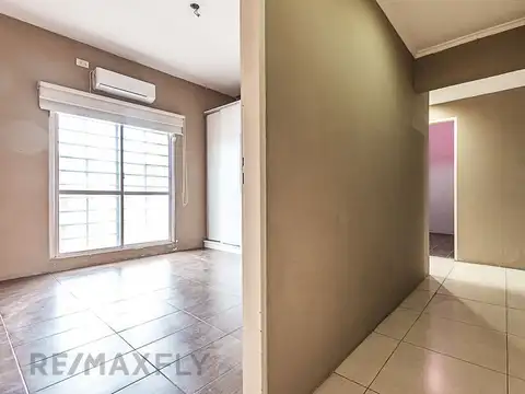 Casa 6 ambientes con 2 baños