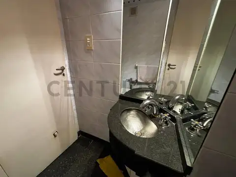 VENTA-DEPTO 3 AMB. AMPLIO + PATIO - VILLA URQUIZA CENTRO.