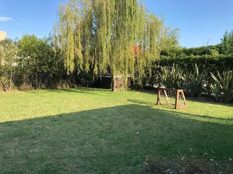 Casa en Venta en Talar Del Lago II, USD 370.000