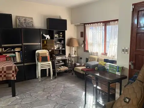 Depto Tipo Casa en Venta con 1 cocheras