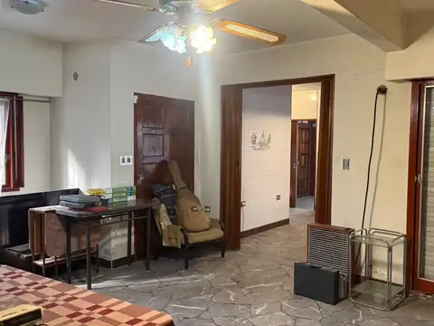 Depto Tipo Casa 4 ambientes con 2 baños