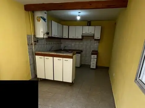 Casa en Alquiler en Godoy Cruz, $ 450.000