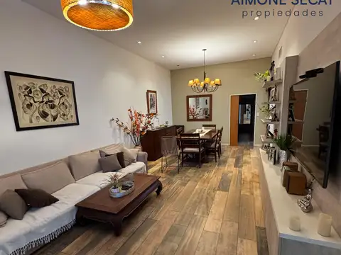 Casa 4 ambientes con 2 baños