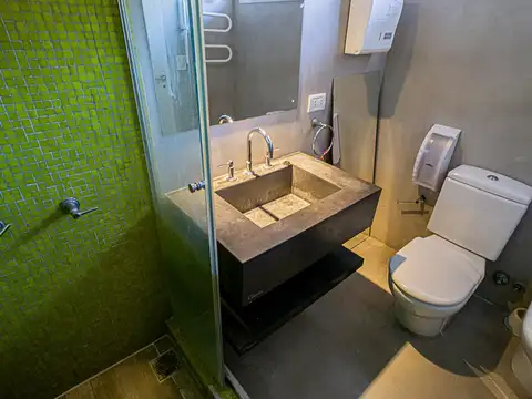 Casa en Alquiler con 1 cochera