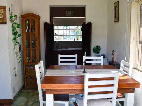 Casa en Venta en Adrogue, USD 240.000