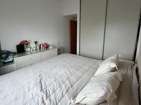 32 e/ 4 y 5 - Departamento 2 dormitorios